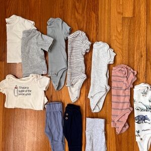 Excellent condition newborn clothing lot